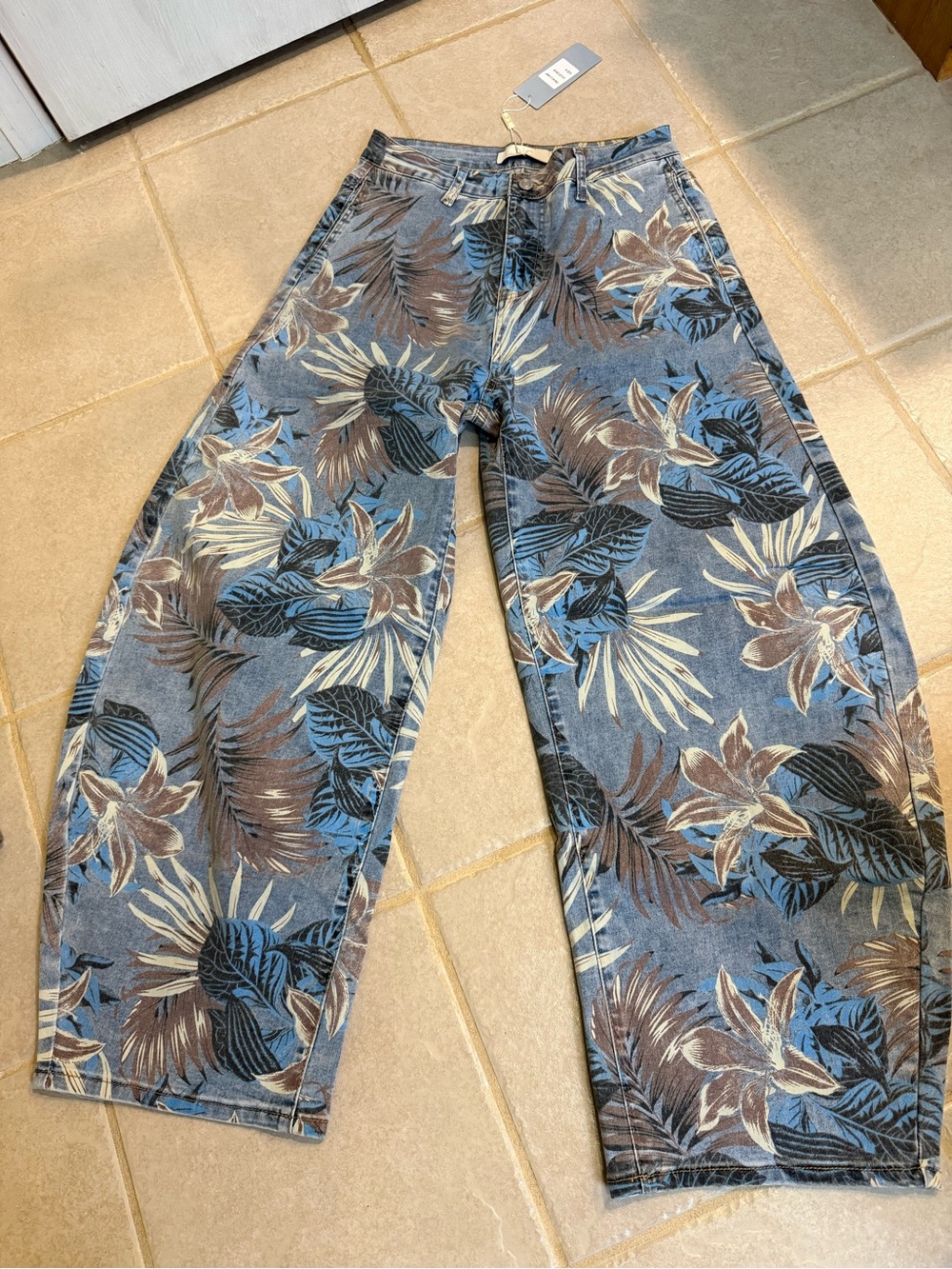Tropical Print Wide-Leg Jeans - Blue Floral